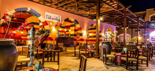 25 Ide Desain Cafe Oriental Cantik dan Menarik